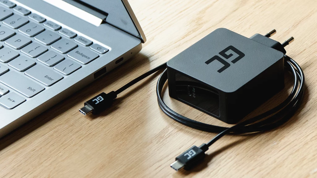 Jedna ładowarka naładuje wszystko? Oto test Green Cell USB-C 60W PD