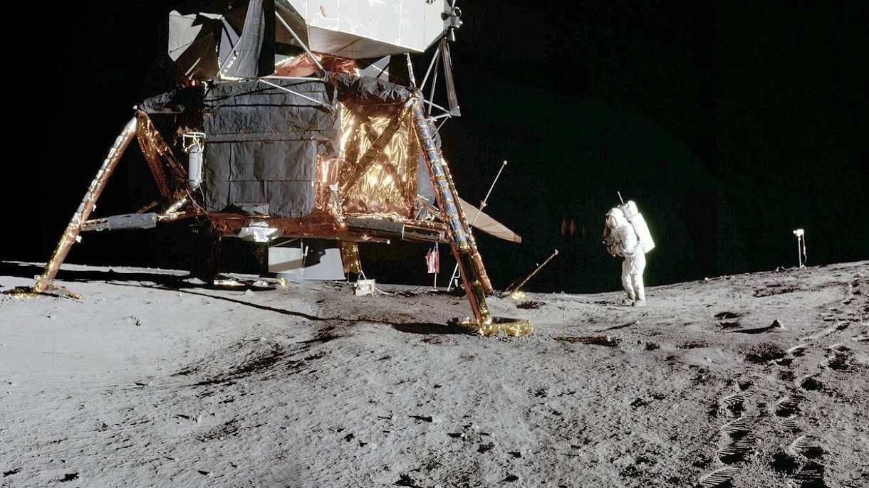 NASA zaprezentowała spektakularne panoramy prosto z powierzchni Księżyca NASA zaprezentowała spektakularne panoramy prosto z powierzchni Księżyca