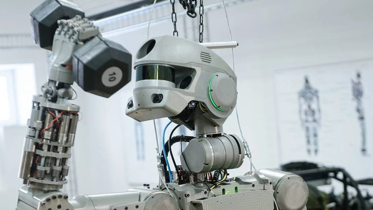 Ogromne problemy w kosmosie z rosyjskim robotem bojowym o nazwie Fedor Ogromne problemy w kosmosie z rosyjskim robotem bojowym o nazwie Fedor