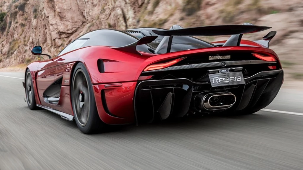 Zobacz, jak Koenigsegg Regera ustanawia nowy rekord świata na lotnisku w Szwecji