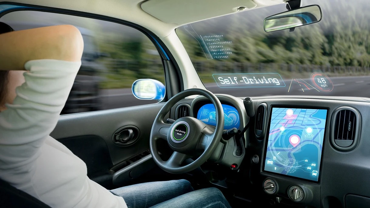 Zobacz, jak autonomiczne taksówki Waymo już wożą pierwszych klientów w Phoenix Zobacz, jak autonomiczne taksówki Waymo już wożą pierwszych klientów w Phoenix