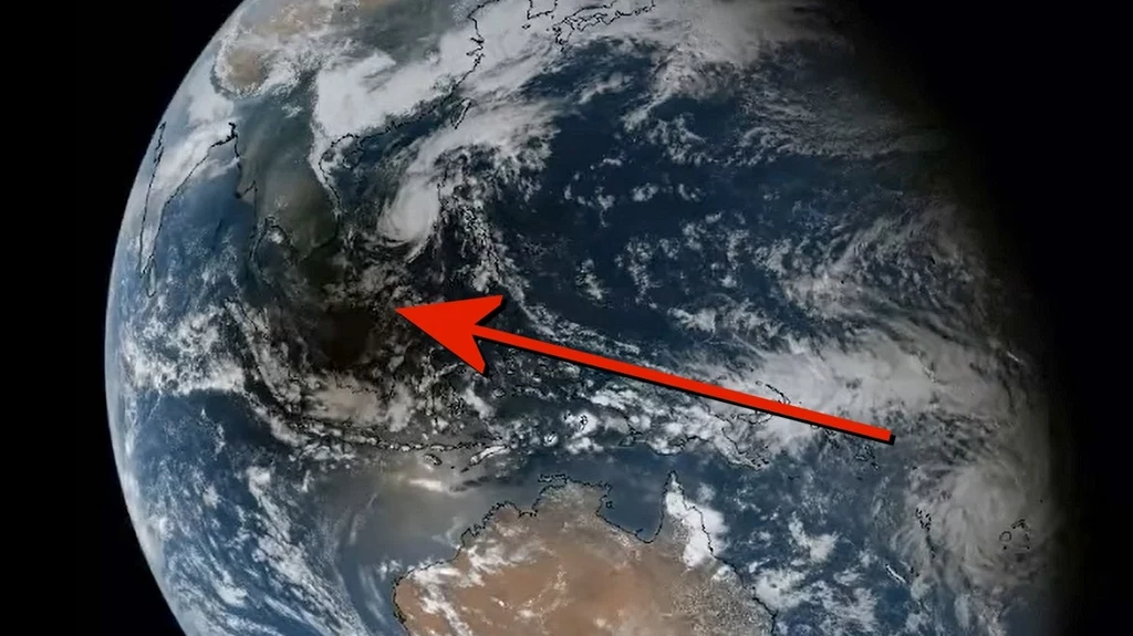 Zobaczcie, jak pięknie wyglądało z ziemskiej orbity wczorajsze zaćmienie Słońca