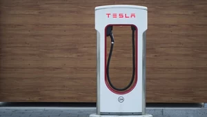 Tesla postanowiła obniżyć ceny wszystkich swoich w pełni elektrycznych samochodów