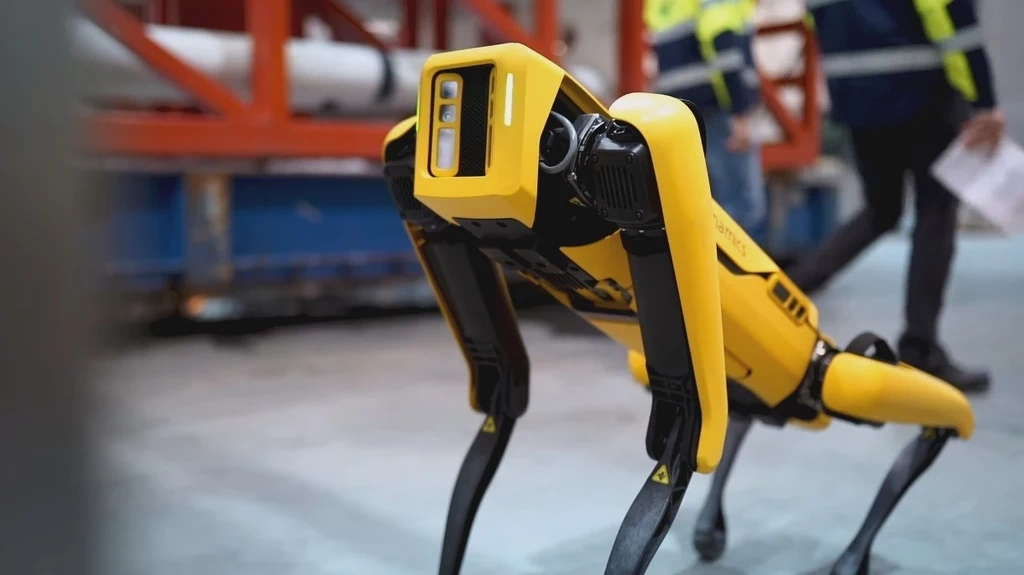 Boston Dynamics w końcu startuje z komercyjną sprzedażą robota SpotMini [FILM]