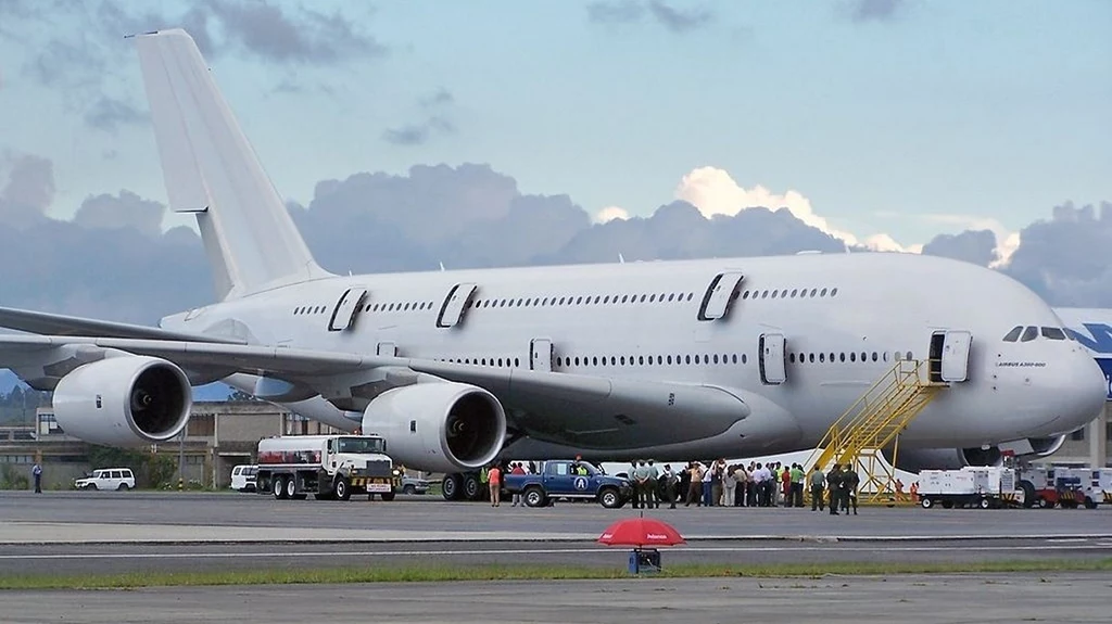 Kolejne Airbusy A380, największe samoloty pasażerskie świata, trafiają na złomowisko [FILM]