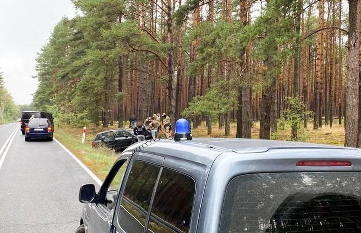 Szczególnie niebezpieczne bywają proste odcinki dróg! Szczególnie niebezpieczne bywają proste odcinki dróg!