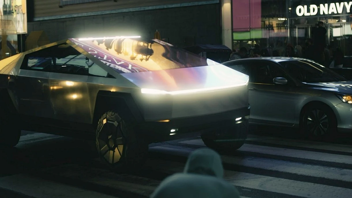Cybertruck właśnie pojawił się na Manhattanie. Zobacz tego potwora na filmach Cybertruck właśnie pojawił się na Manhattanie. Zobacz tego potwora na filmach