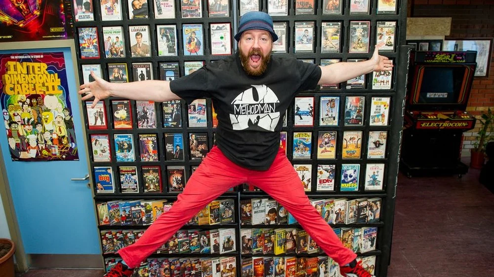 Przejechał blisko 1000 km, by ratować… 20 tysięcy kaset VHS Przejechał blisko 1000 km, by ratować… 20 tysięcy kaset VHS