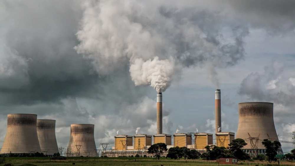 Rosnące zapotrzebowanie na elektryczność utrzymuje węgiel przy życiu