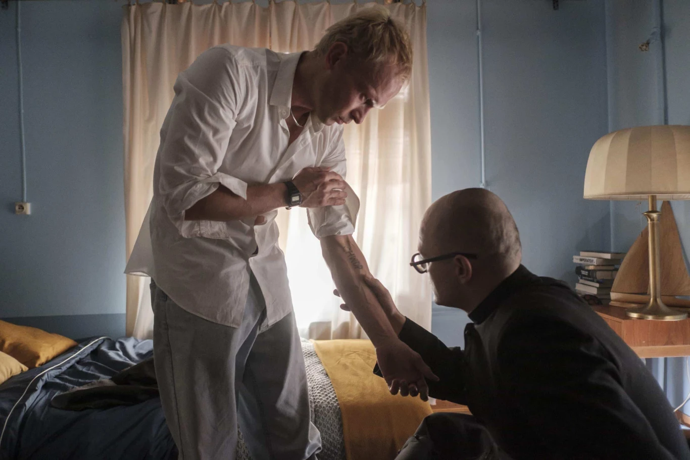 „Johnny” to oparta na prawdziwych wydarzeniach historia, która wzrusza i inspiruje. Opowiedziana z perspektywy podopiecznego Jana Kaczkowskiego, Patryka Galewskiego – chłopaka, który nie miał łatwego startu w życiu.  