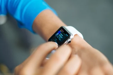 Biedronka oferuje markowego smartwatcha w niskiej cenie!