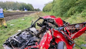 W Motylewie zderzyły się szynobus i auto osobowe