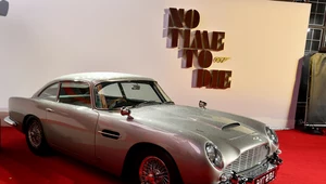 Aston Martin DB5 na premierze "Nie czas umierać"