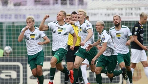 Olimpia Grudziądz świętuje gola w meczu z Wartą Poznań
