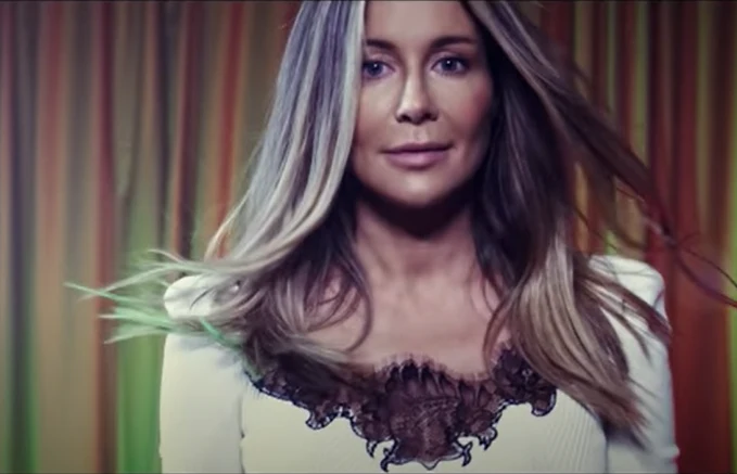 Małgorzata Rozenek-Majdan w teledysku do piosenki "Szot za szotem"/ źródło: YouTube Małgorzata Rozenek-Majdan w teledysku do piosenki "Szot za szotem"/ źródło: YouTube