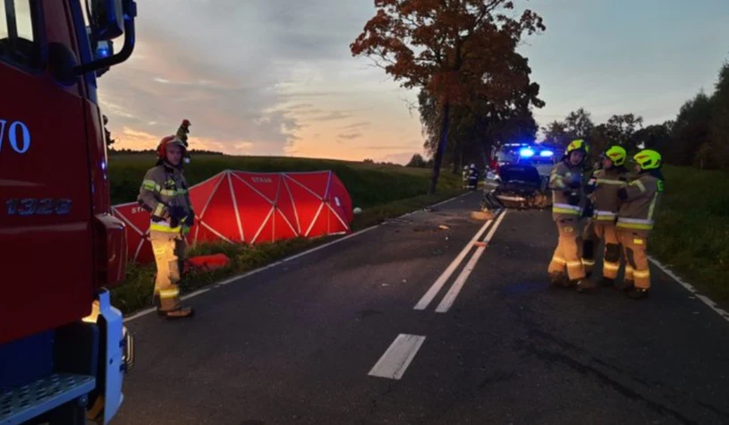 tragiczny wypadek samochodowy, fot. Twitter @kmpolsztyn tragiczny wypadek samochodowy, fot. Twitter @kmpolsztyn