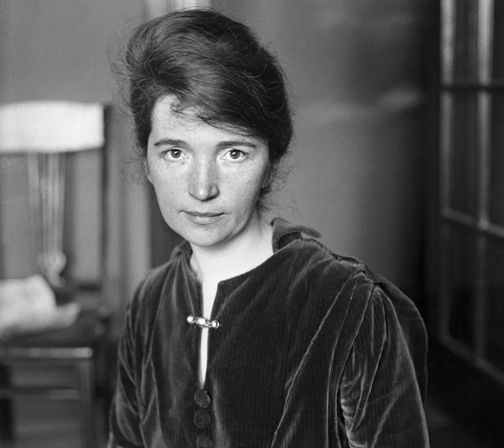 Margaret Sanger tworzyła nielegalną klinikę planowania rodziny. Po ponad tygodniu trafiła do więzienia na 30 dni