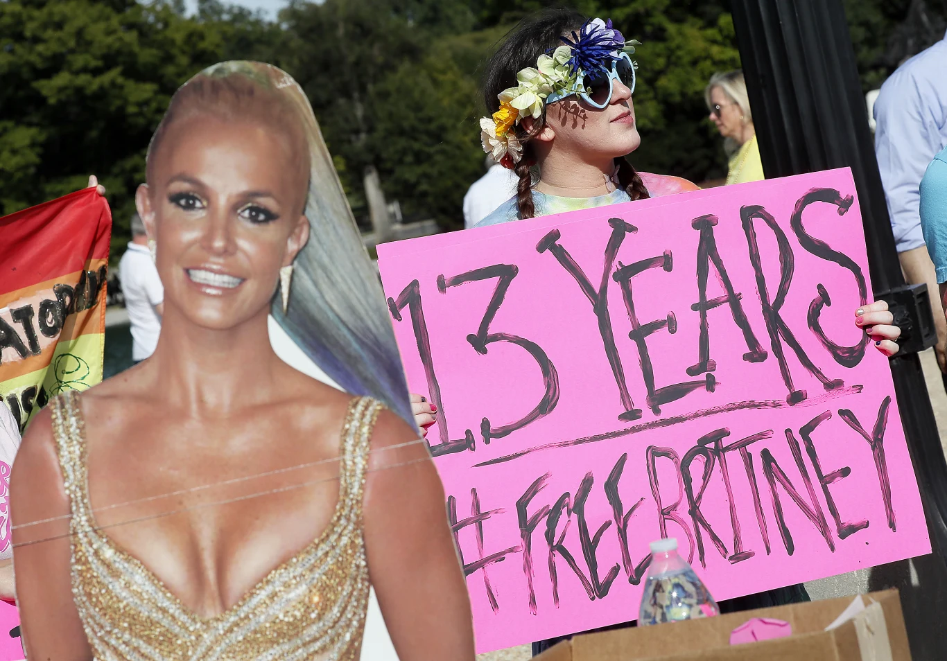 Fani Britney Spears podczas protestu w ramach akcji #FreeBritney