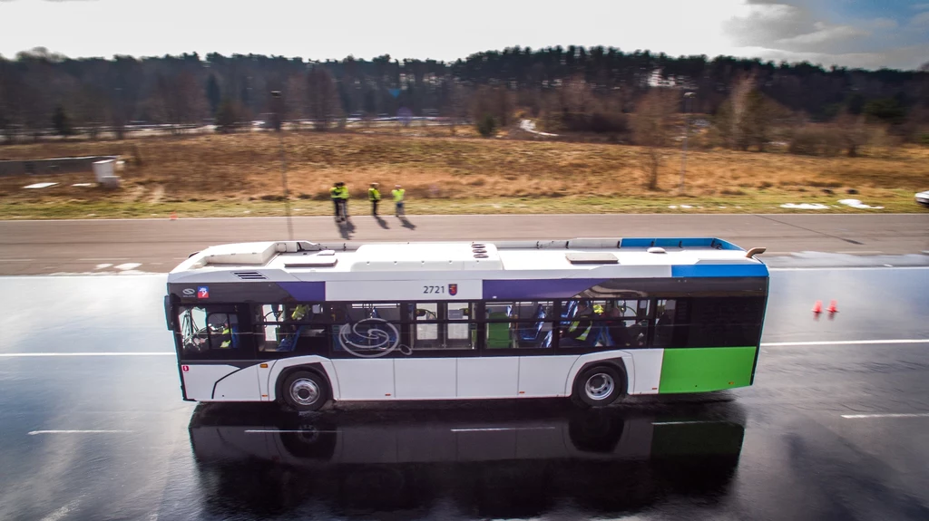 Autobusy elektryczne mają trafić do czterech lokalnych przewoźników 