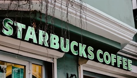 Kawiarnia Starbucks.