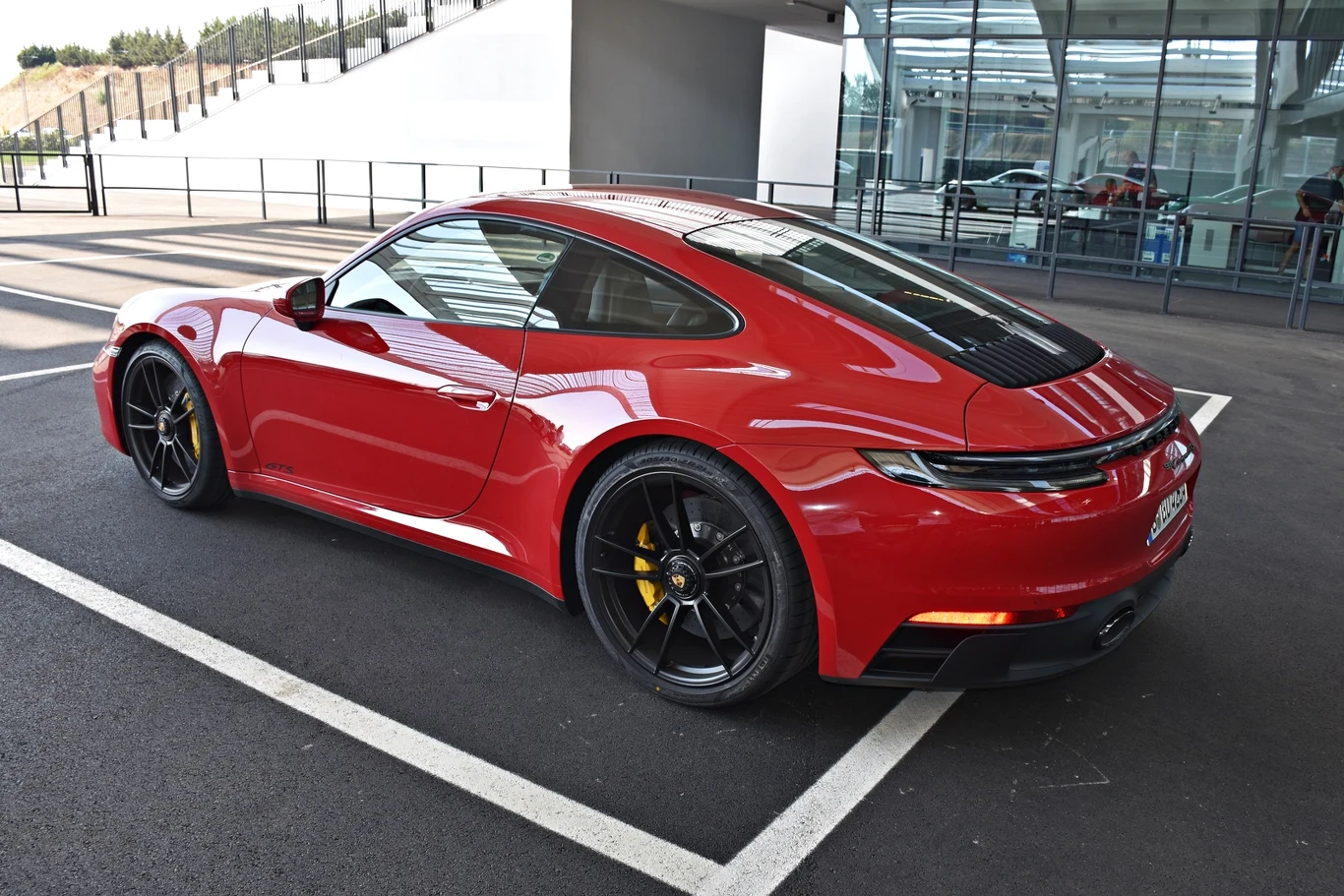 Porsche 911 Carrera GTS 