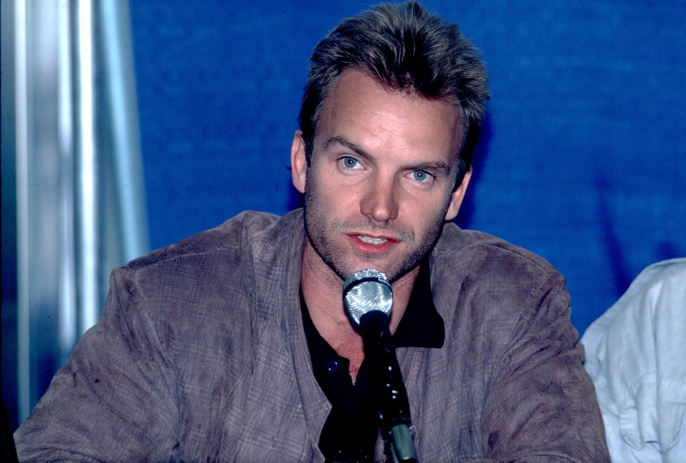 Sting jest mistrzem duetów. Lista jego kolaboracji jest imponująca, bo nagrywał m.in. z Mary J. Blige, Erikiem Claptonem (piosenkę przewodnią do "Zabójczej broni"), Steviem Wonderem, Rodem Stewartem, Bryanem Adamsem czy Julio Iglesiasem.