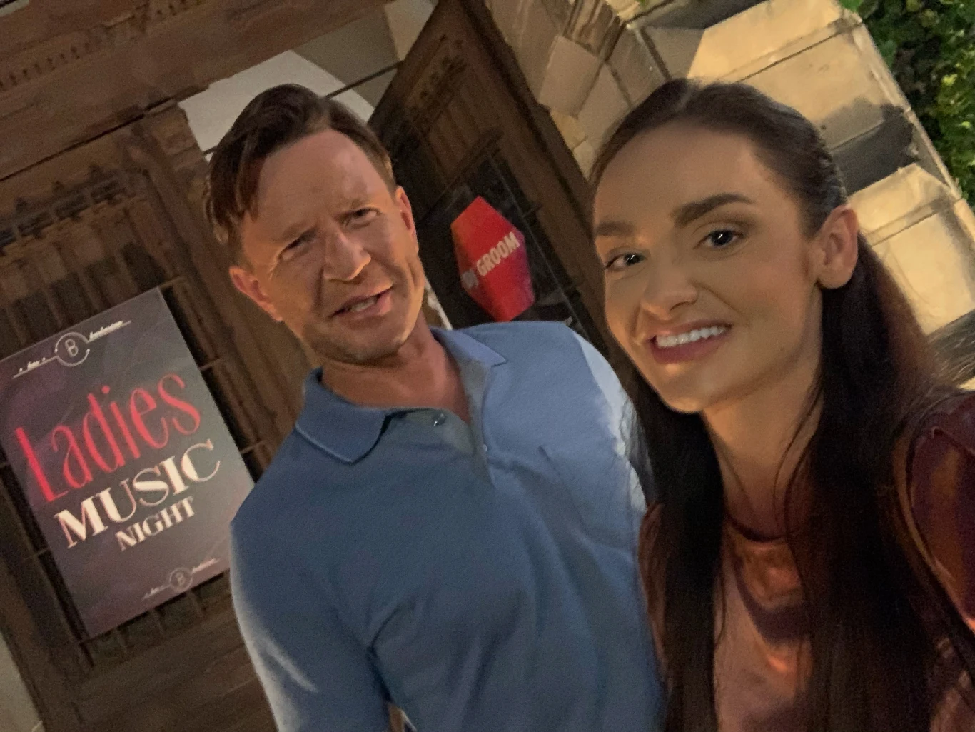 Sylwia Nowak i Wojciech Błach na planie "Pierwszej miości" Sylwia Nowak i Wojciech Błach na planie "Pierwszej miości"