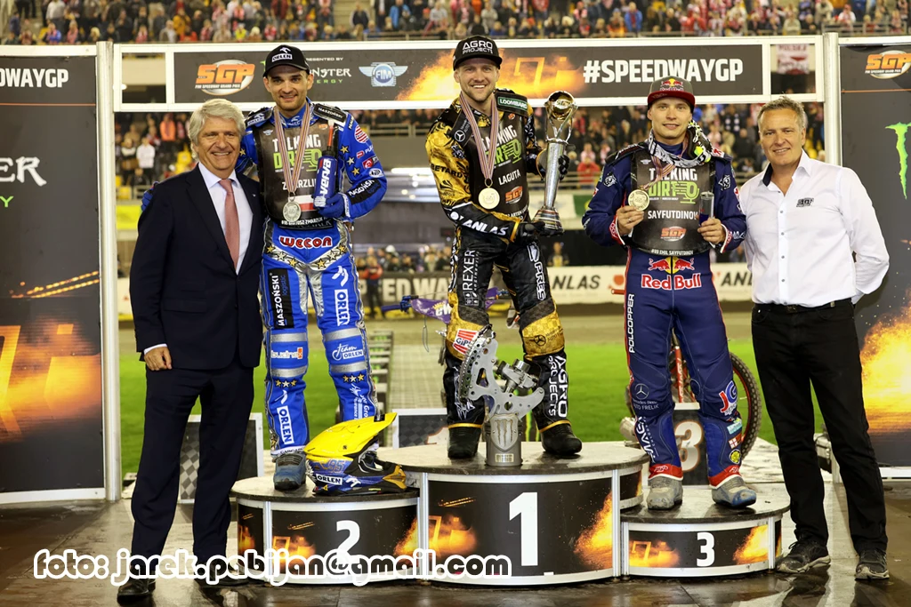 Podium cyklu Grand Prix (od lewej): Bartosz Zmarzlik, Artiom Łaguta, Emil Sajfutdinow