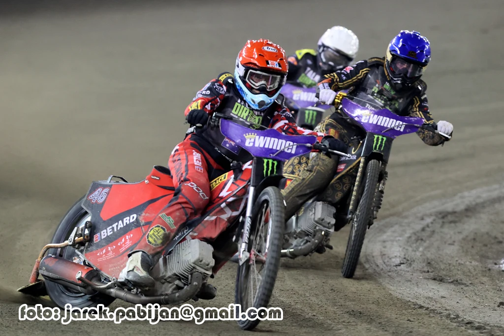 Max Fricke na prowadzeniu