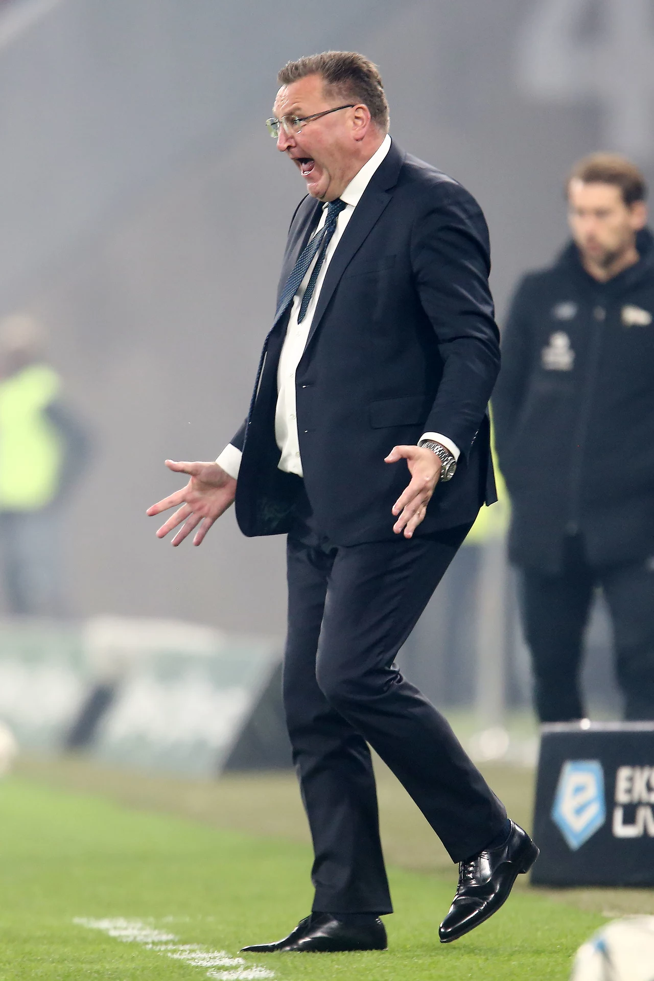 Trener Legii Warszawa Czesław Michniewicz podczas meczu z Lechią Gdańsk Trener Legii Warszawa Czesław Michniewicz podczas meczu z Lechią Gdańsk