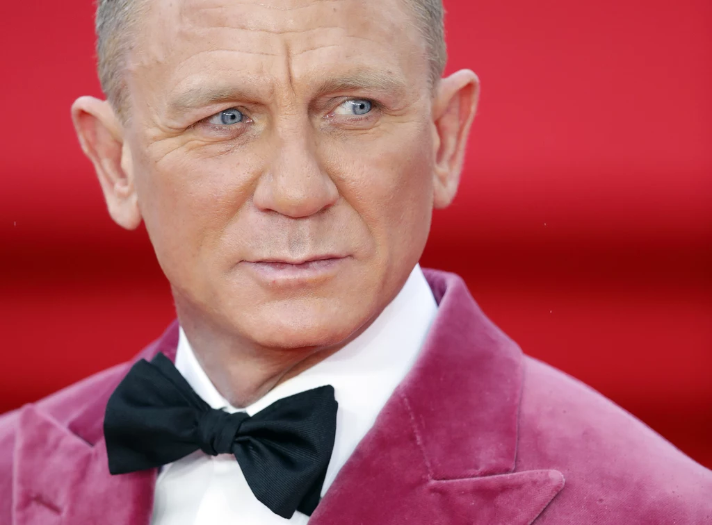 Daniel Craig