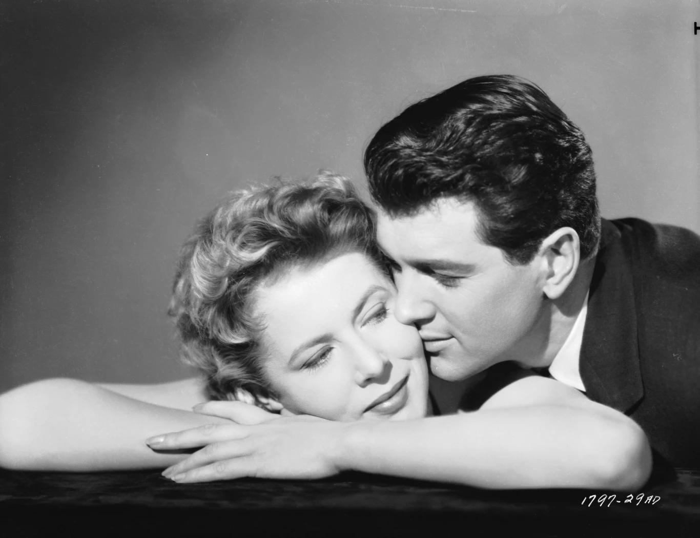 Rock Hudson i Cornell Borchers 