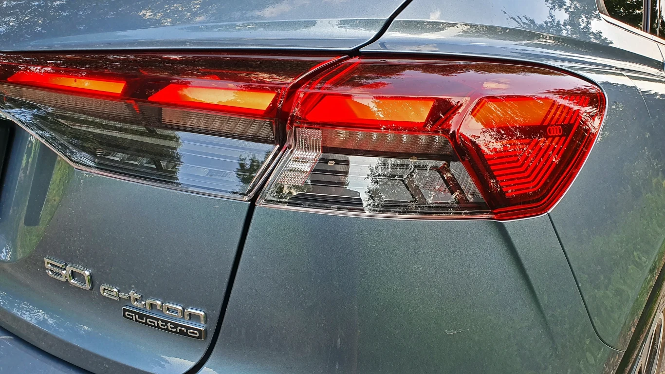 Audi Q4 50 e-tron quattro