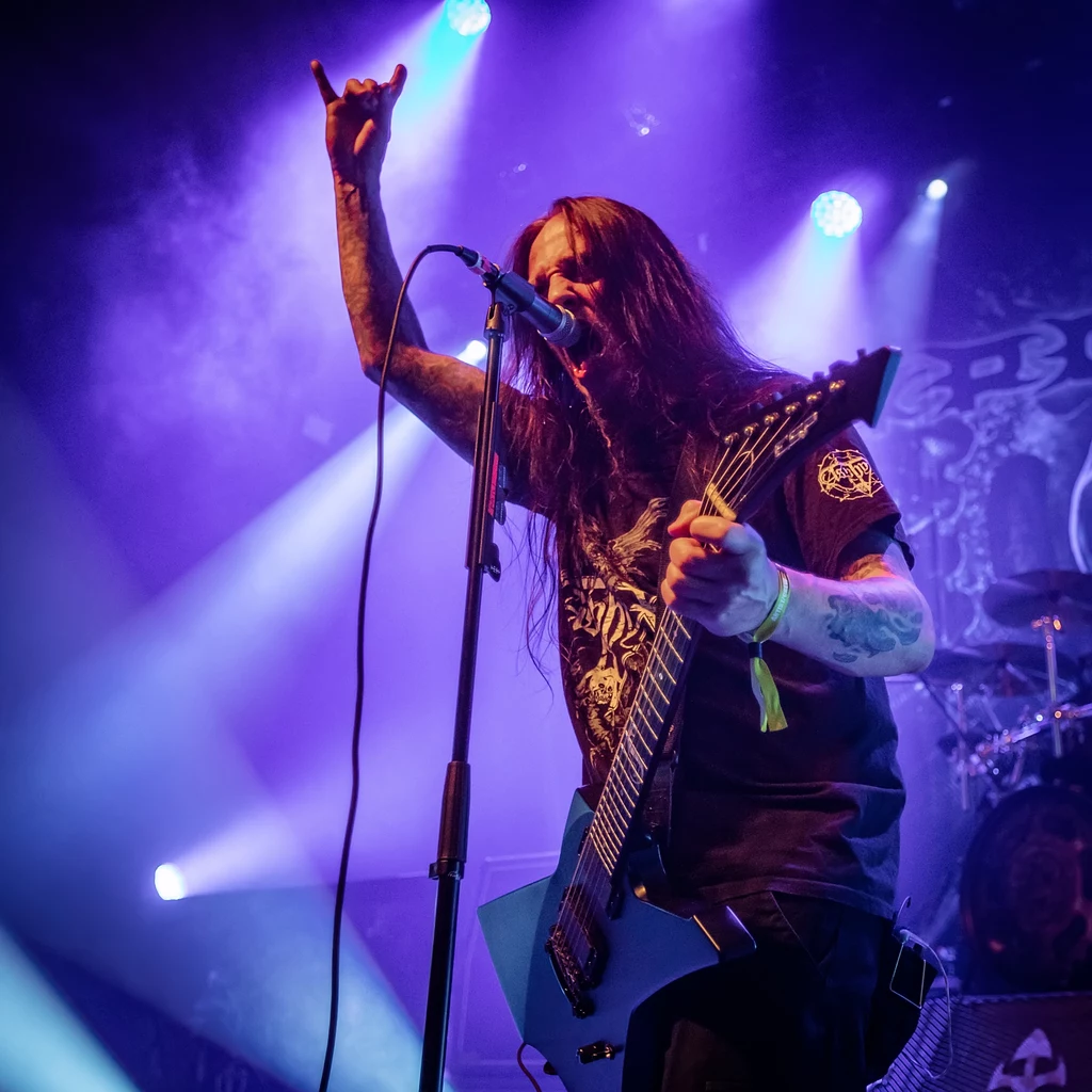 Peter Tägtgren (Hypocrisy) w akcji Peter Tägtgren (Hypocrisy) w akcji