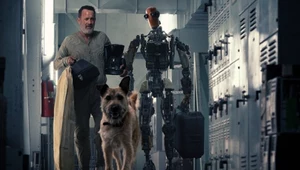 Tom Hanks, pies i robot w starciu z apokalipsą. Oto zwiastun filmu Finch [WIDEO]