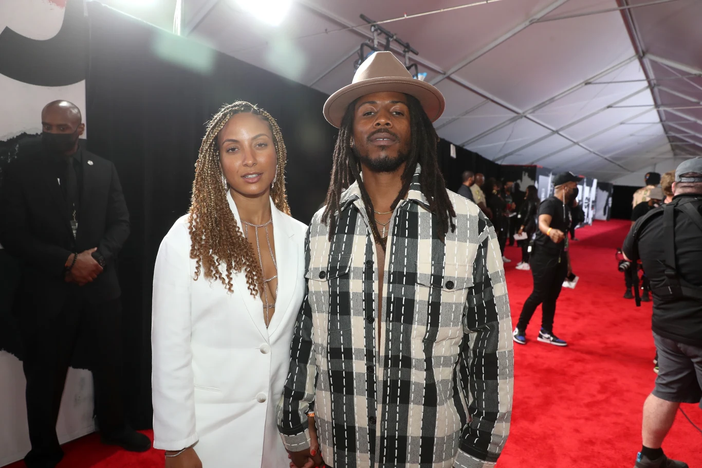 Angelina Sherie i D Smoke