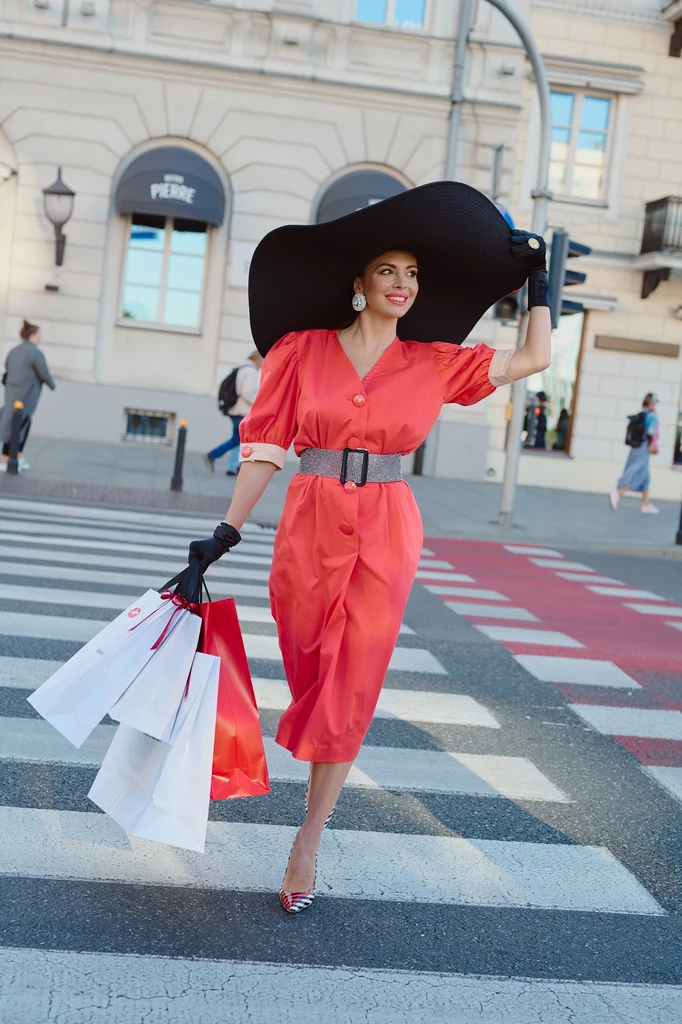 Trzecia stylizacja nawiązywała do roli Julii Roberts w filmie "Pretty woman"