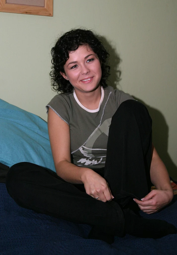 Kasia Cichopek na planie "M jak miłość" w 2003 roku