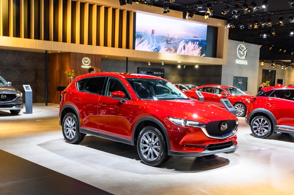 Mazda zamierza rozwijać gamę SUV-ów. Pojawią się nowe modele CX-60 i CX-80