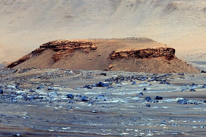 Jedno ze zdjęć wykonane przez narzędzie Mastcam-Z na łaziku Perseverance Jedno ze zdjęć wykonane przez narzędzie Mastcam-Z na łaziku Perseverance
