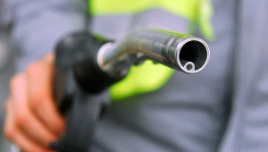 Ceny paliw spadają i dalej będą spadać - uważają analitycy. Zdj. ilustracyjne