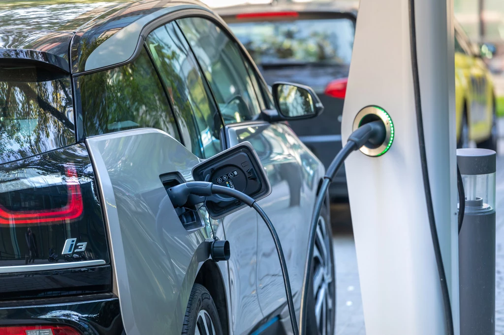 Będą dodatkowe pieniądze na dopłaty do zakupu pojazdów elektrycznych