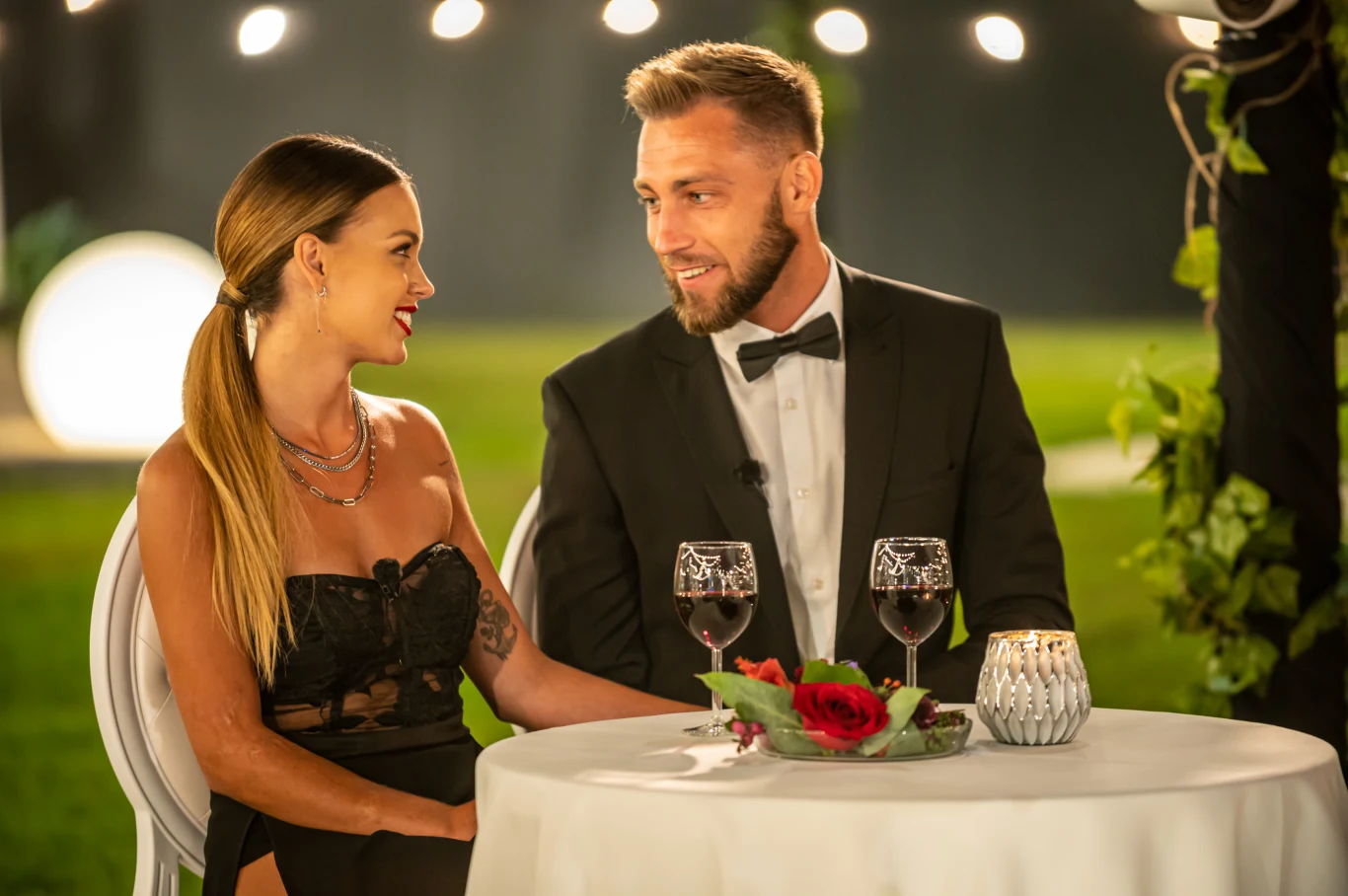 "Love Island. Wyspa Miłości" "Love Island. Wyspa Miłości"