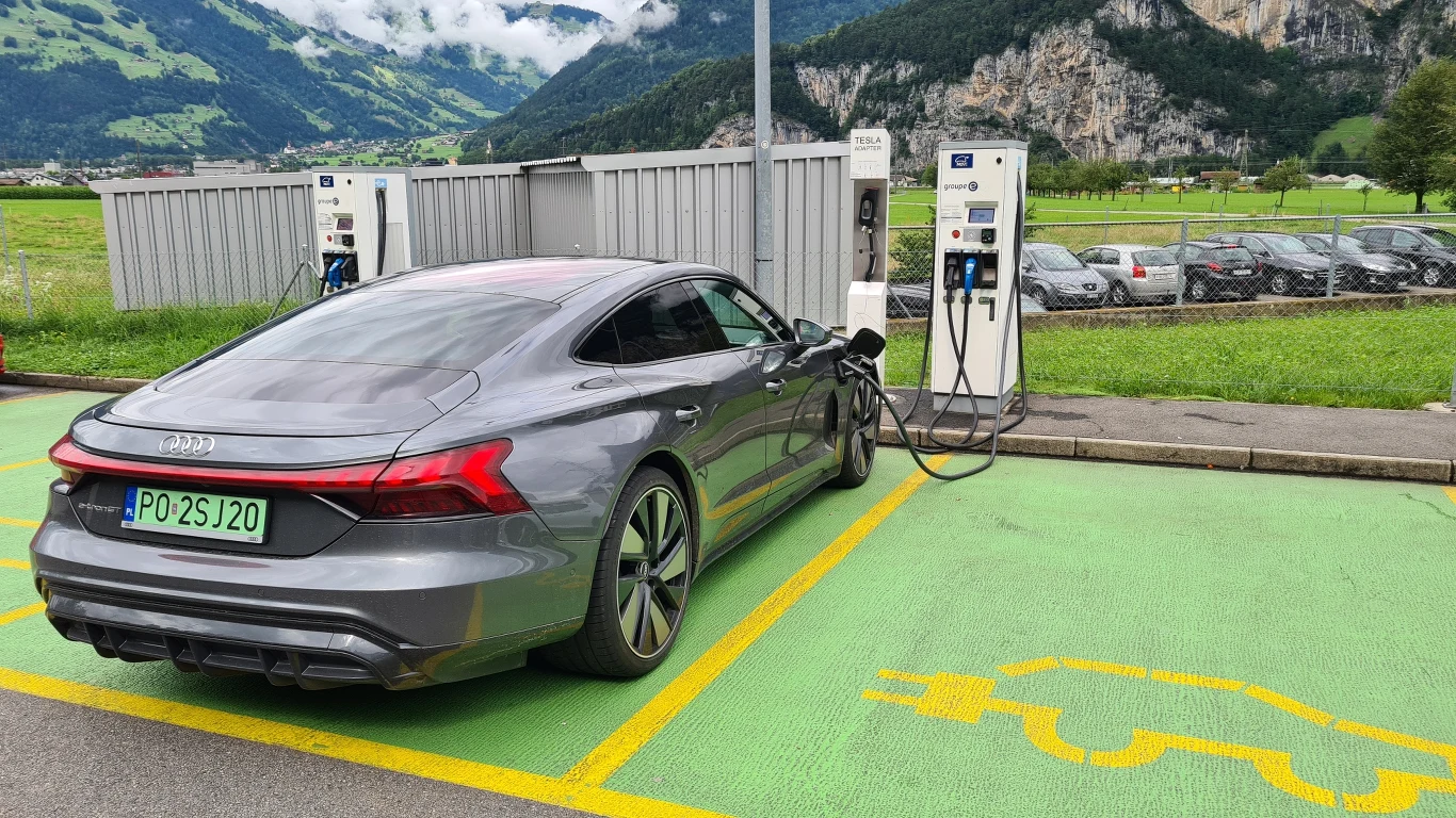 Nasz Audi e-tron GT ładowalismy na stacjach Ionity