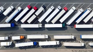 Od lat branża logistyczno-spedycyjna narzeka na niedobór kierowców