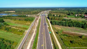 Szlak Via Carpatia na północ od Lublina będzie w przyszłym roku wielkim placem budowy - poinformował w sobotę minister infrastruktury Andrzej Adamczyk. Dodał, że obecnie trwają prace projektowe dotyczące tej części trasy. / Na zdjęciu odcinek drogi S19.
