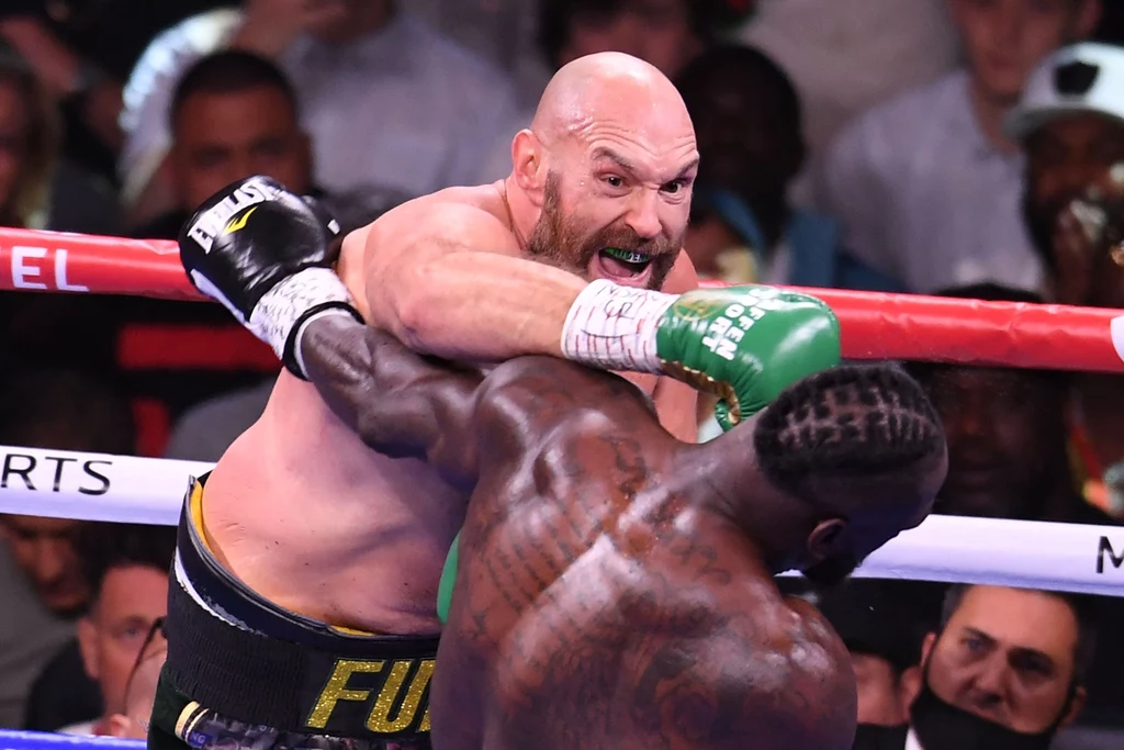Tyson Fury w walce z Deontayem Wilderem Tyson Fury w walce z Deontayem Wilderem