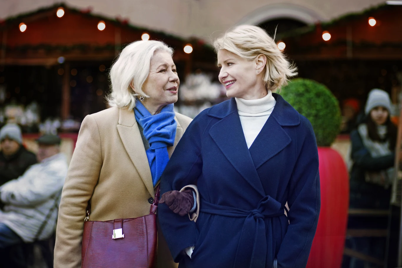 Małgorzata Zajączkowska i Małgorzata Kożuchowska w filmie "To musi być miłość"