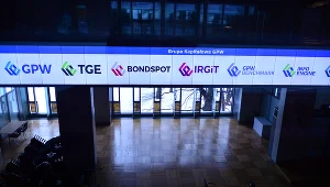 W poniedziałek krajowe indeksy kontynuowały trend wzrostowy