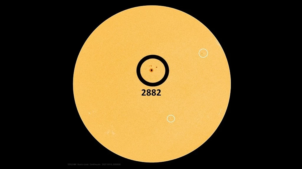 Aktywny region na Słońcu o numerze 2882